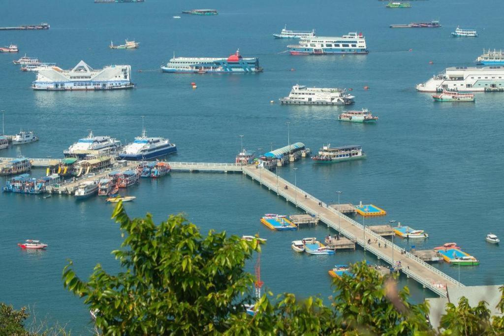 พี.72 โฮเต็ล Hotel Pattaya ภายนอก รูปภาพ