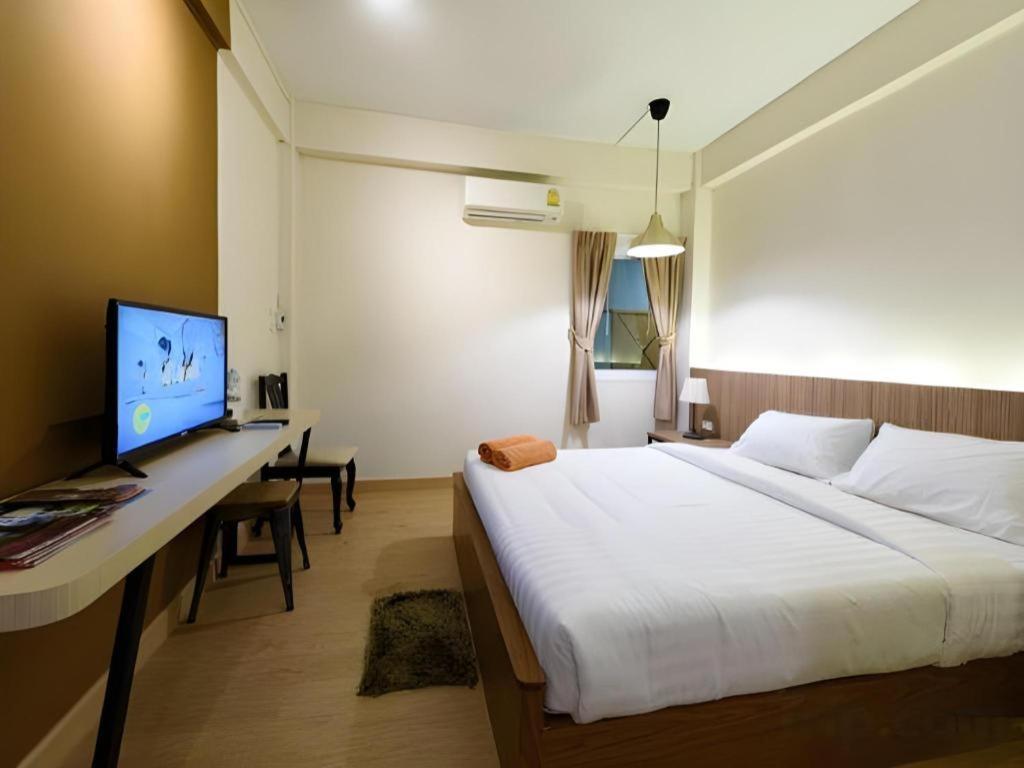 พี.72 โฮเต็ล Hotel Pattaya ภายนอก รูปภาพ