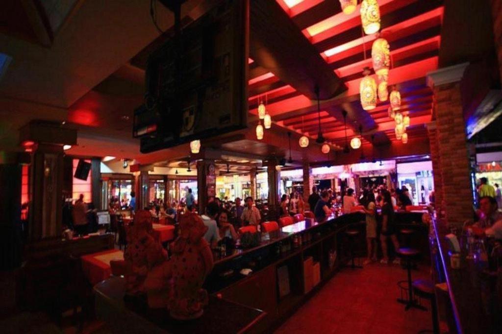 พี.72 โฮเต็ล Hotel Pattaya ภายนอก รูปภาพ