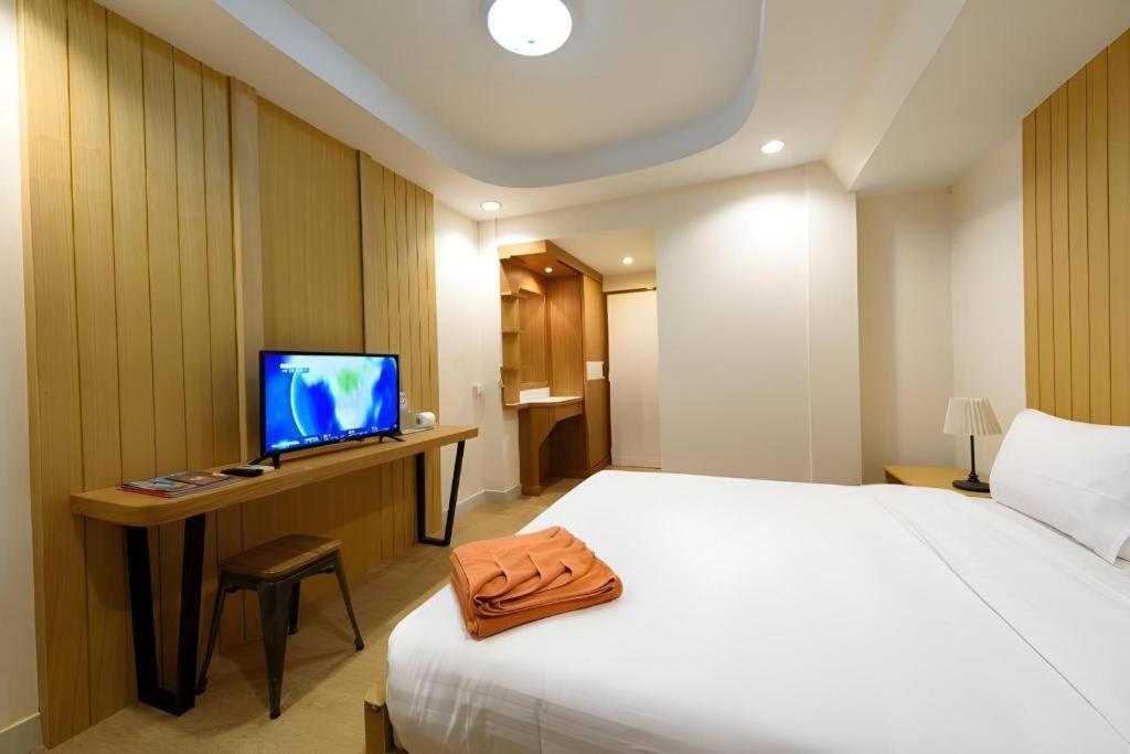 พี.72 โฮเต็ล Hotel Pattaya ภายนอก รูปภาพ