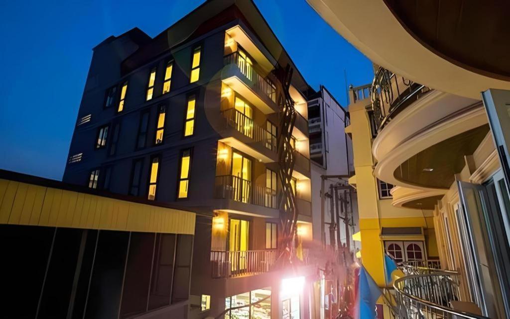 พี.72 โฮเต็ล Hotel Pattaya ภายนอก รูปภาพ