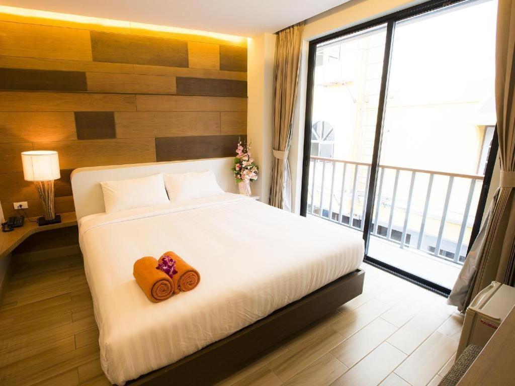 พี.72 โฮเต็ล Hotel Pattaya ภายนอก รูปภาพ