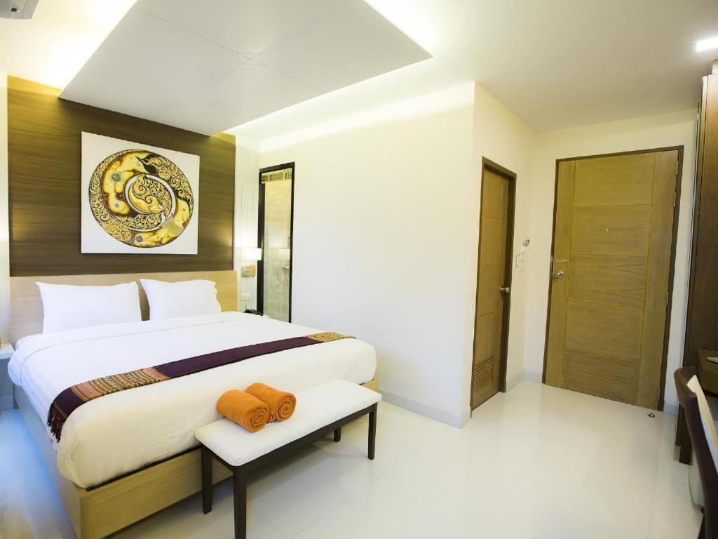 พี.72 โฮเต็ล Hotel Pattaya ภายนอก รูปภาพ