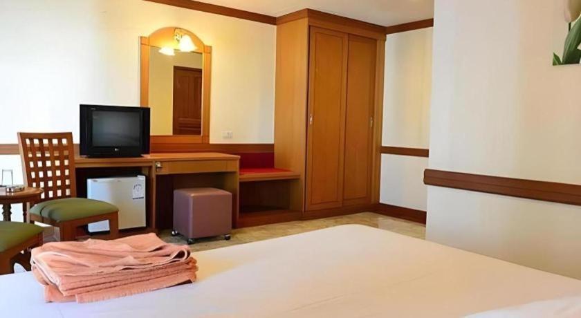 พี.72 โฮเต็ล Hotel Pattaya ภายนอก รูปภาพ