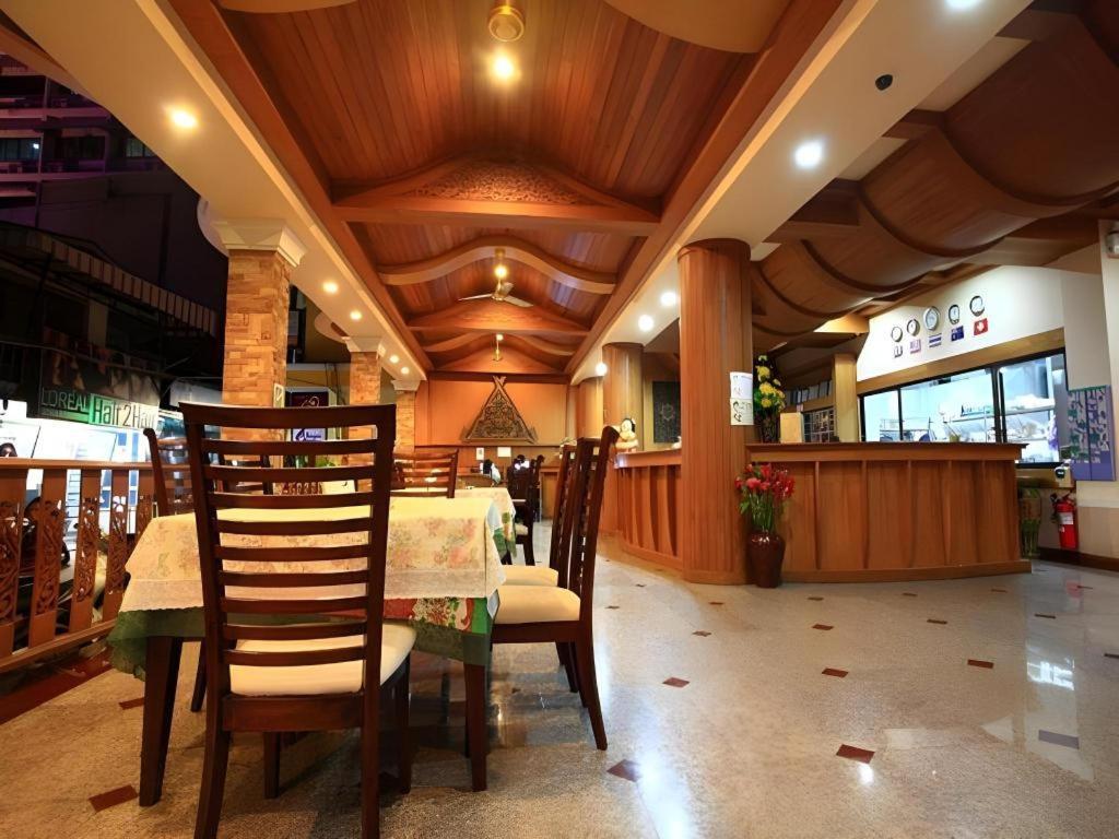 พี.72 โฮเต็ล Hotel Pattaya ภายนอก รูปภาพ